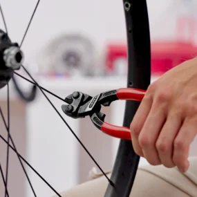 Knipex kliješta za željezo COBOLT 71 01 200