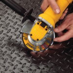 DeWALT ugaona kutna brusilica DWE4120 900W 115mm