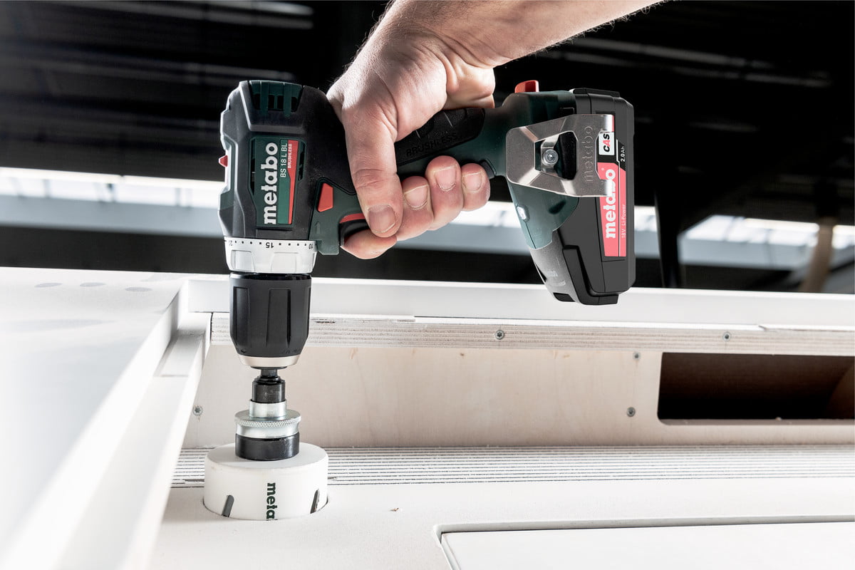 Metabo aku bušilica odvijač BS 18 L BL 2xAKU (2,0 Ah) SC 30