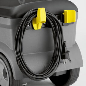 Karcher mašina za dubinsko čišćenje PUZZI 10/2 ADV