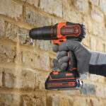 Black+Decker aku udarna bušilica odvijač sa priborom BDCHD18S1KA