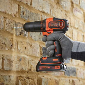 Black+Decker aku udarna bušilica odvijač sa priborom BDCHD18S1KA