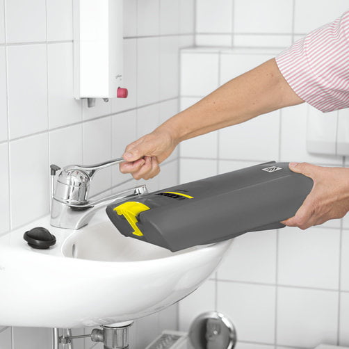 Karcher mašina za ribanje i sušenje  BR 30/4 C