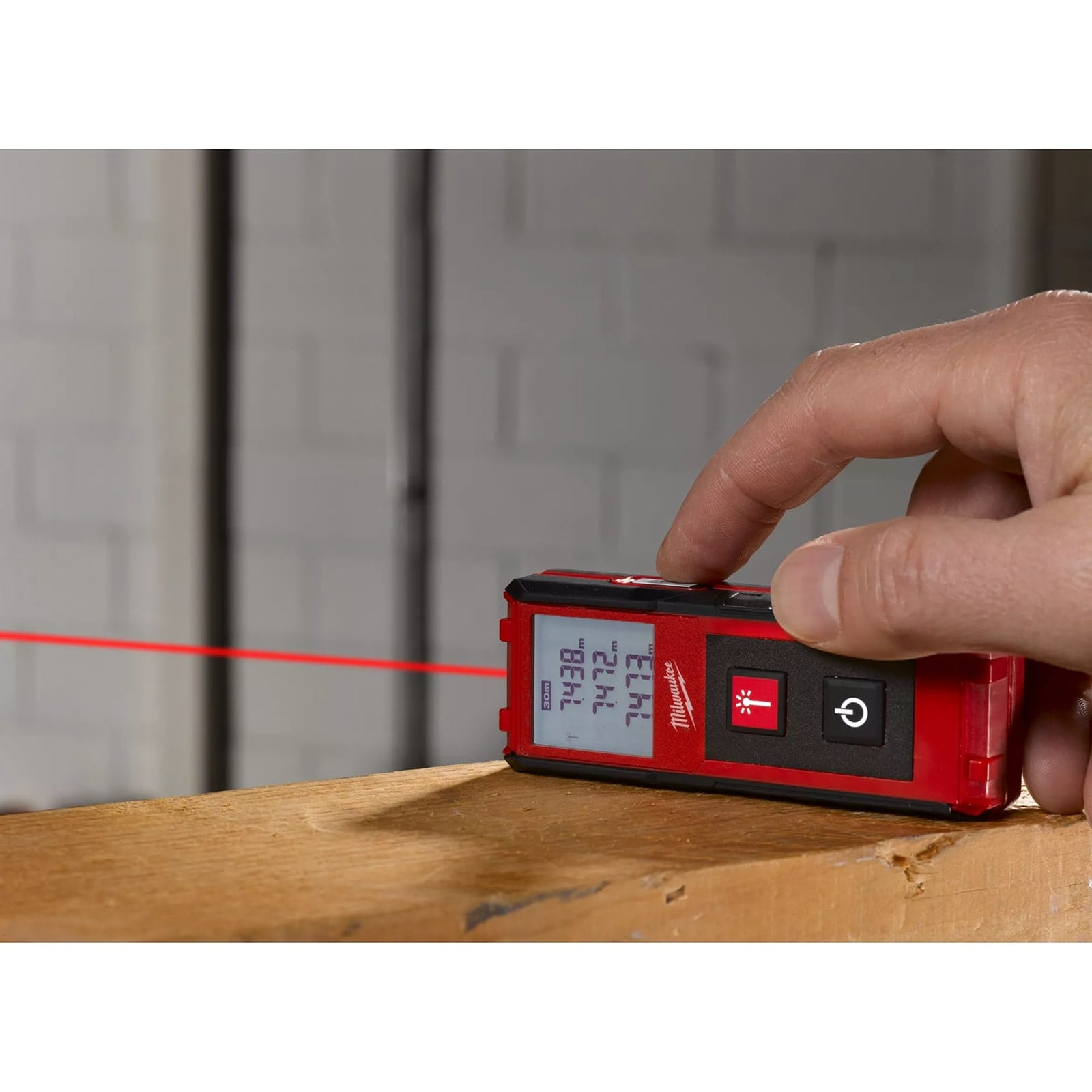 Milwaukee laserski metar LDM 30