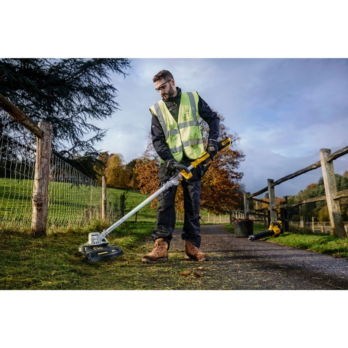 DeWALT aku trimer DCM561PB 18 V Solo