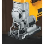 DeWalt ubodna pila 701W DW331K
