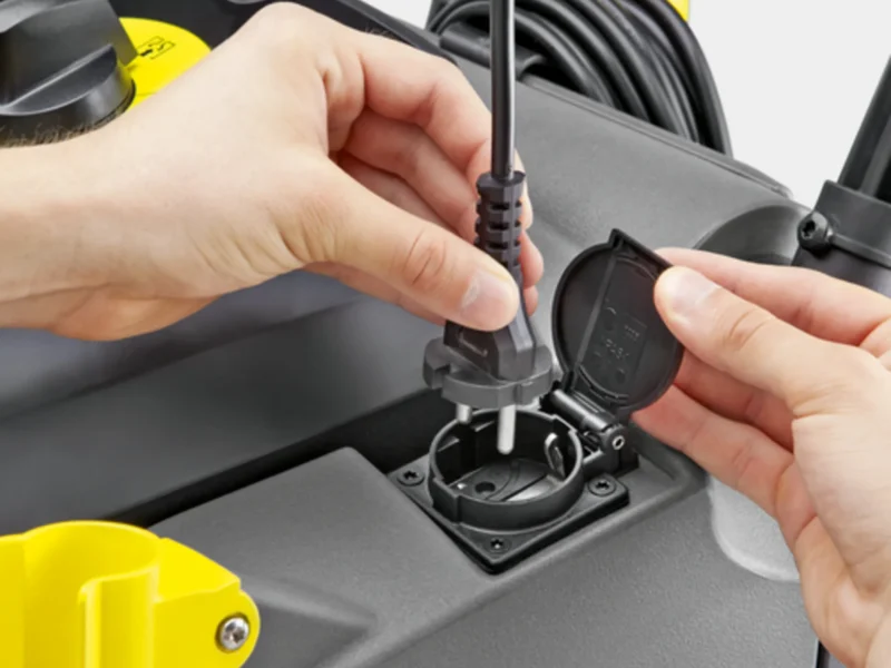 Karcher usisivač za dubinsko čišćenje Puzzi 30/4