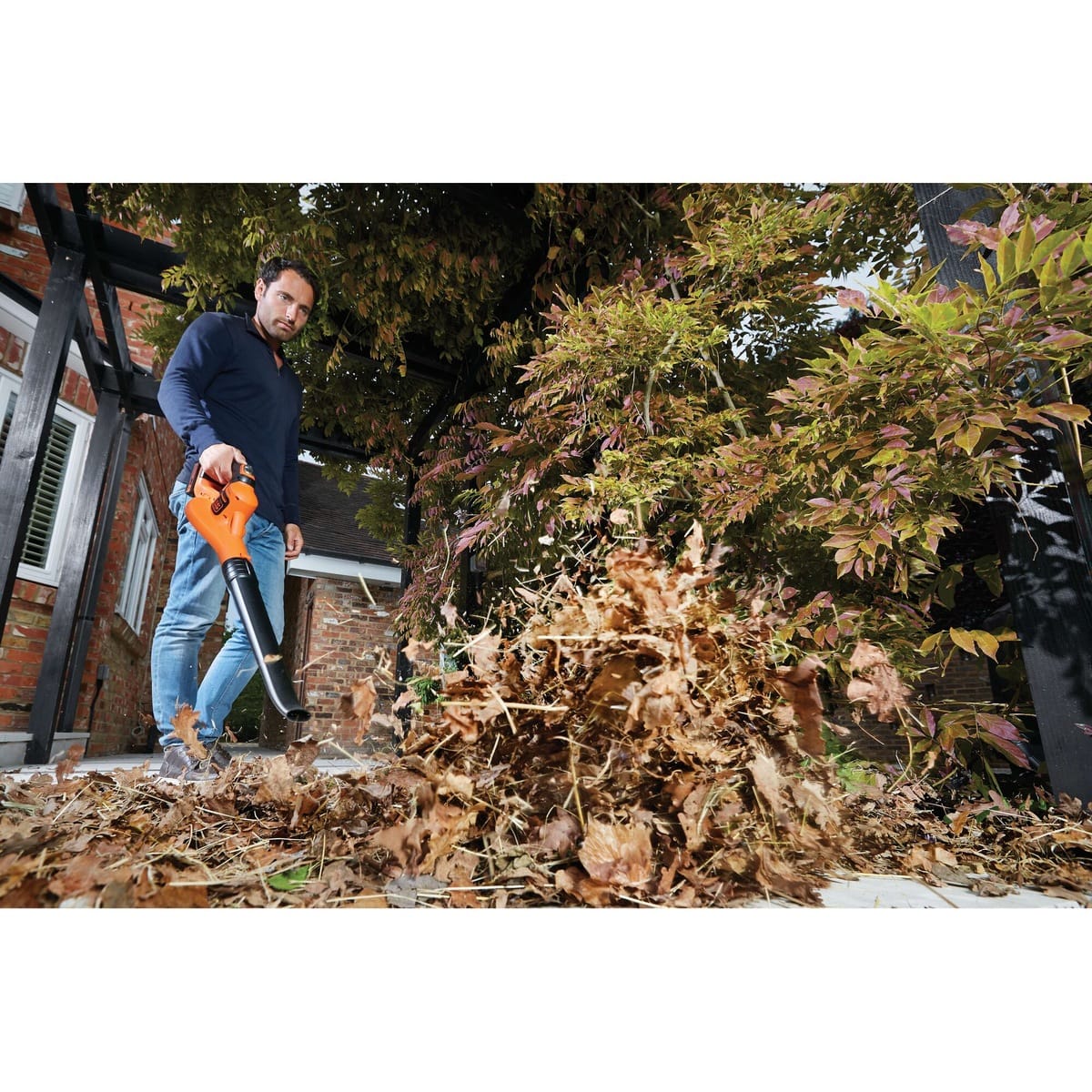 Black+Decker aku duvač  18V 1x2.0Ah BCBL200L (Kopiraj)