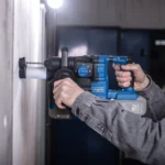 Scheppach aku udarni čekić bušilica SDS+ sa ussivačem Brushless IXES BC-DH300DFS-XSS2