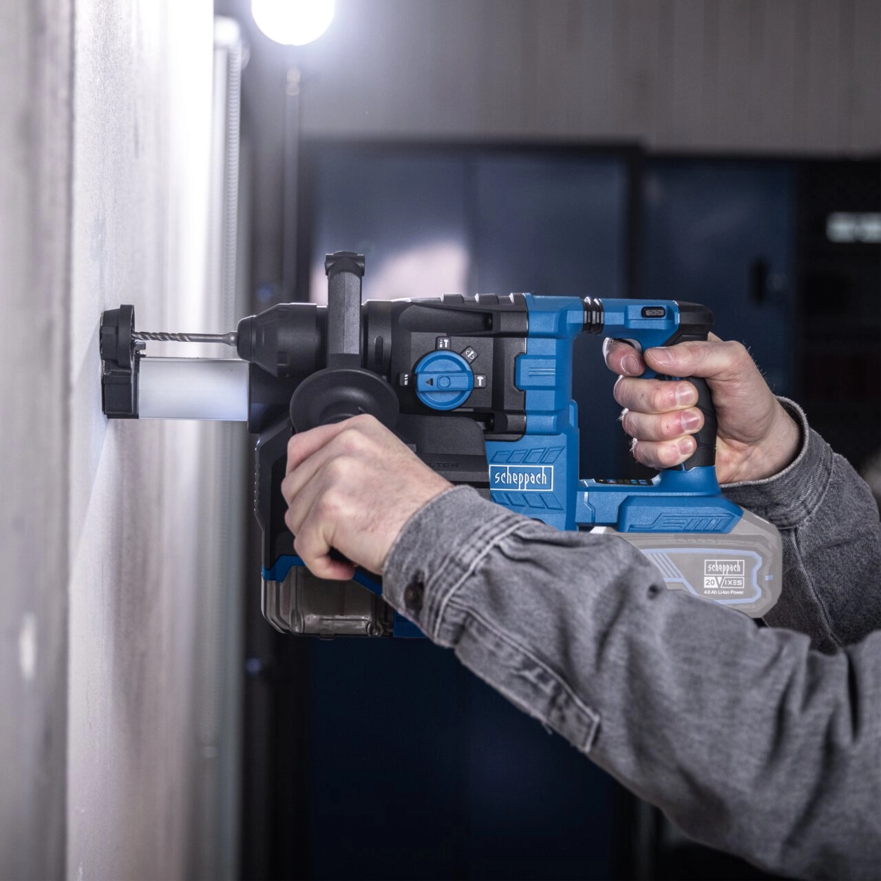 Scheppach aku udarni čekić bušilica SDS+ sa ussivačem Brushless IXES BC-DH300DFS-XSS2